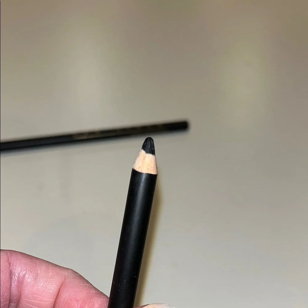 Markwins Black and brown Eyeliner Pencil set